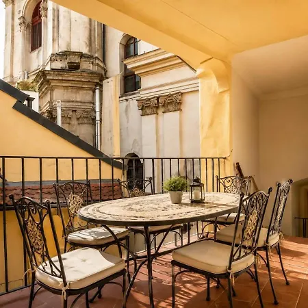 Iconic Mala Strana 2-bdrm Loft Near Charles Bridge