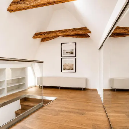 Lejlighed Iconic Mala Strana 2-bdrm Loft Near Charles Bridge *